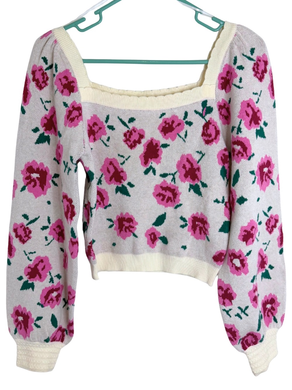3/$20 Willow & Wind Floral Square Neck Cropped Stretch Fit Sweater Size Small